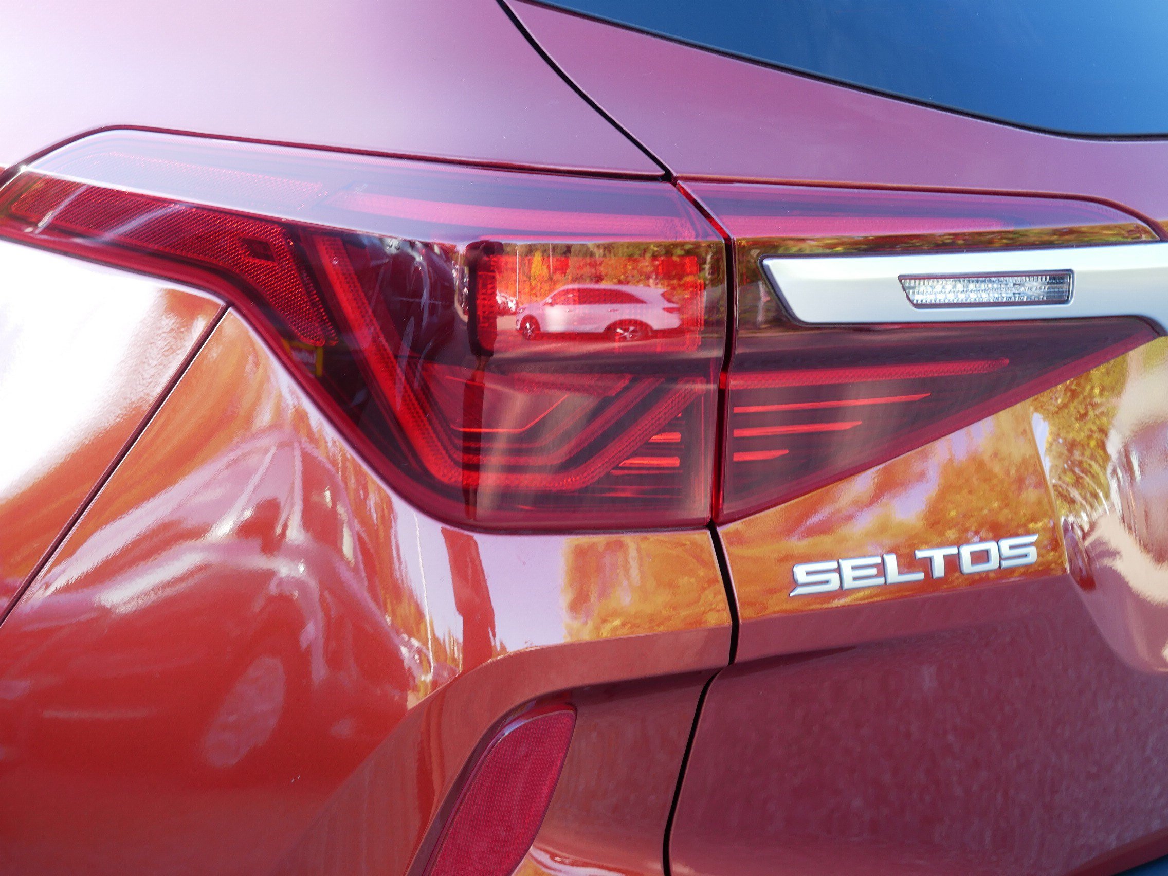 Certified 2023 Kia Seltos S w/ Navigation Package AWD/4WD image 14