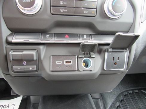 New 2025 GMC Sierra 3500 Pro w/ Convenience Package image 22