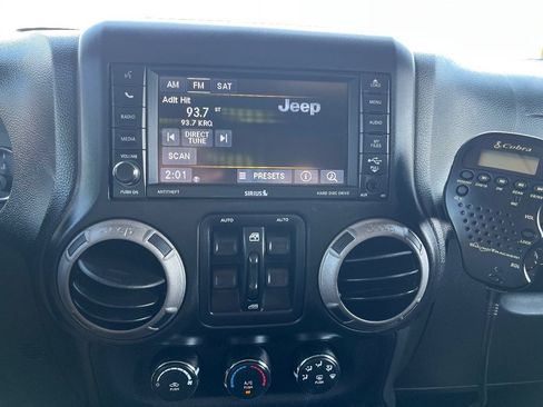 Used 2014 Jeep Wrangler Unlimited Sport w/ Quick Order Package 24S AWD/4WD image 13