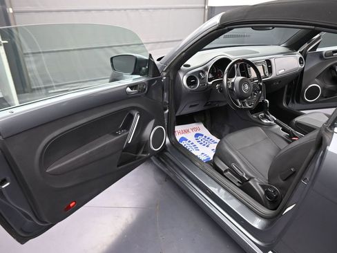 Used 2013 Volkswagen Beetle 2.5 image 38