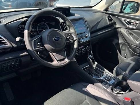 Used 2019 Subaru Forester Touring AWD/4WD image 2