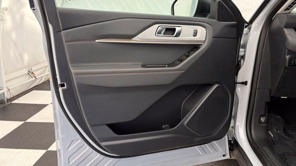 New 2026 Ford Explorer Active AWD/4WD image 16