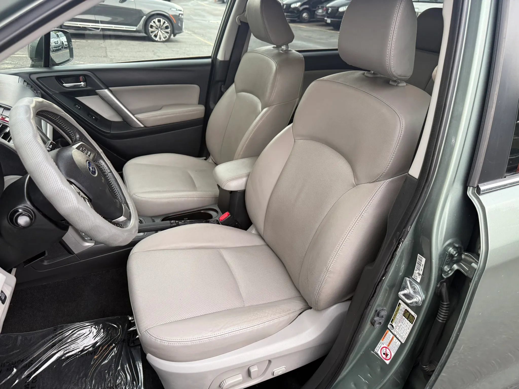 Used 2015 Subaru Forester 2.5i Touring w/ Eyesight & Navigation System AWD/4WD image 22