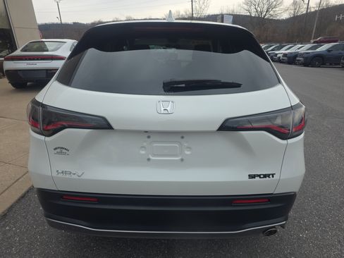 Used 2023 Honda HR-V Sport image 6