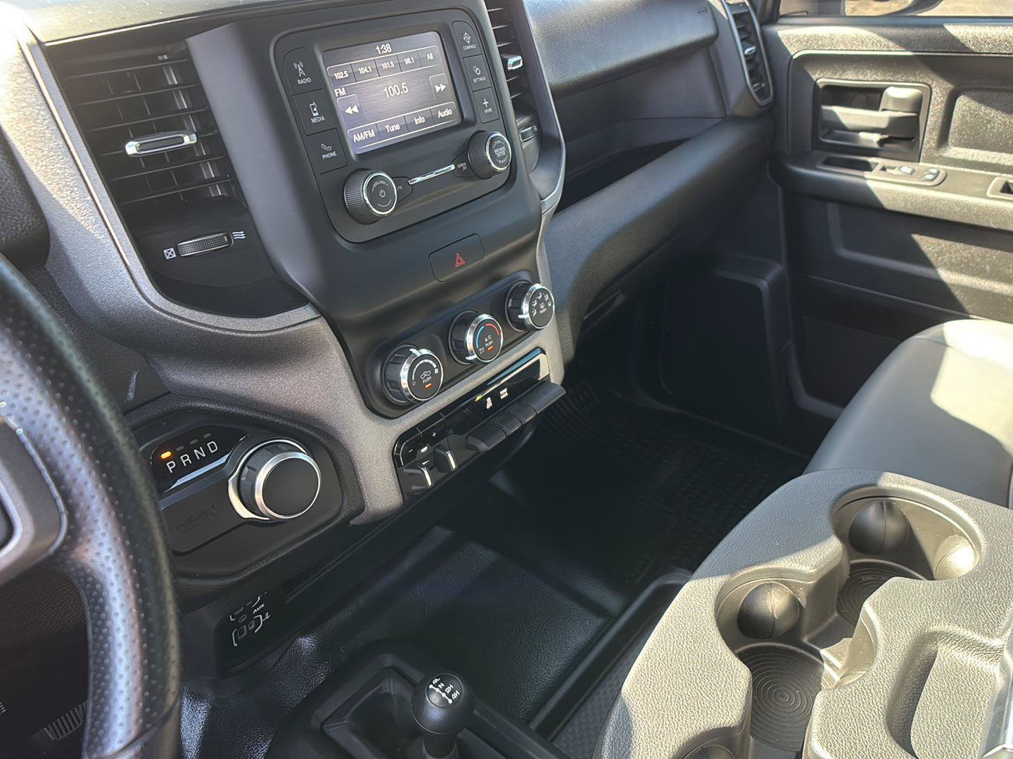 Used 2024 RAM 3500 Tradesman w/ Chrome Appearance Group AWD/4WD image 30
