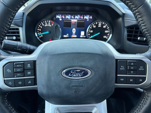 New 2024 Ford Expedition XLT image 27