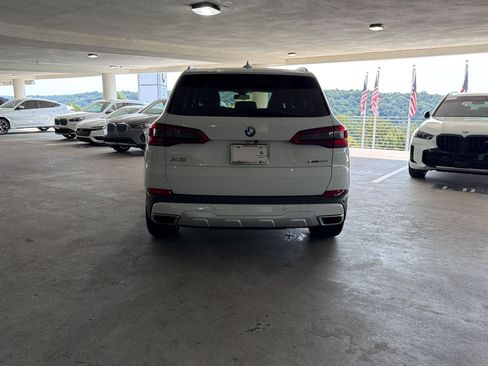 Used 2019 BMW X5 xDrive40i w/ Convenience Package AWD/4WD image 9