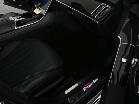 Used 2023 Mercedes-Benz S 500 4MATIC image 21