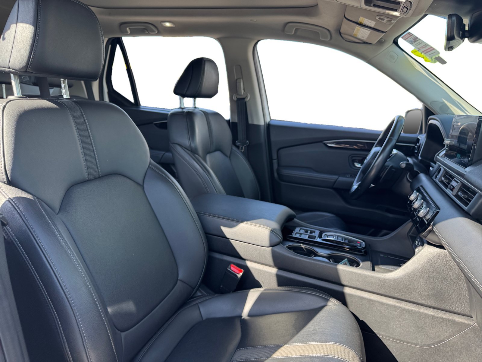 Used 2023 Honda Pilot Touring image 15