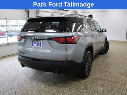 Used 2023 Chevrolet Traverse RS AWD/4WD image 6