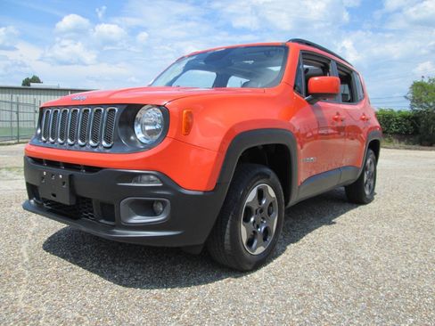 Used 2015 Jeep Renegade Latitude AWD/4WD image 1