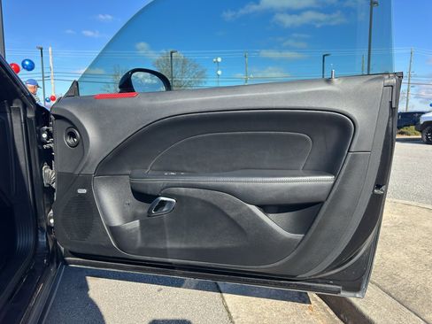 Used 2016 Dodge Challenger SXT Plus image 14