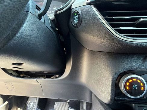 Used 2022 Ford Escape SE AWD/4WD image 17