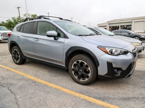 Used 2021 Subaru Crosstrek 2.0i Premium AWD/4WD image 6