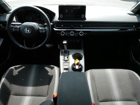 Used 2025 Honda Civic Sport image 10