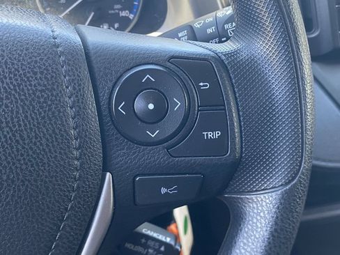 Used 2017 Toyota RAV4 LE w/ Carpet Mat Package AWD/4WD image 23