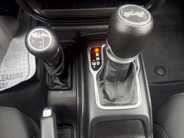 Certified 2022 Jeep Wrangler Unlimited Sport AWD/4WD image 19
