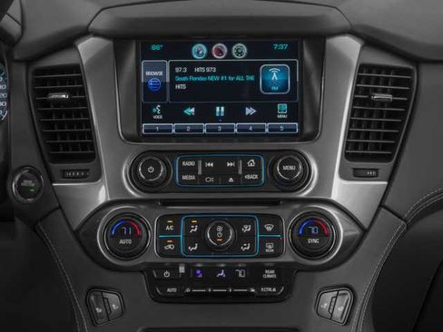 Used 2016 Chevrolet Suburban LT w/ LT Signature Package AWD/4WD image 7