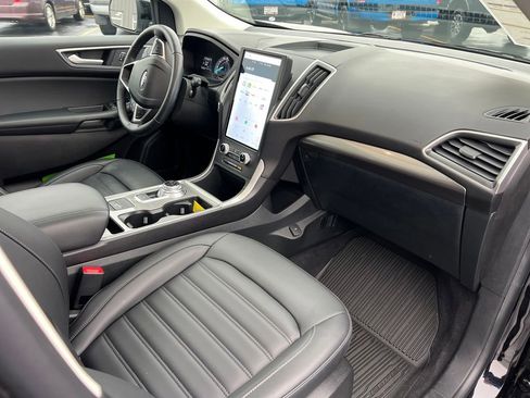 Certified 2024 Ford Edge SEL w/ Convenience Package image 35