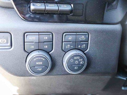 Used 2026 Chevrolet Silverado 2500 LTZ w/ LTZ Plus Package image 33