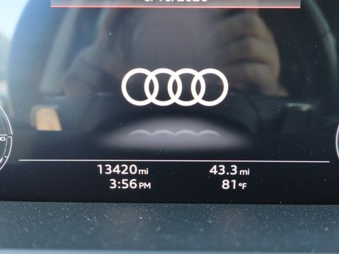 Used 2021 Audi e-tron Premium w/ Convenience Plus Package AWD/4WD image 14