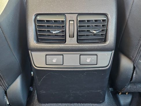 Used 2015 Subaru Legacy 3.6R Limited image 9