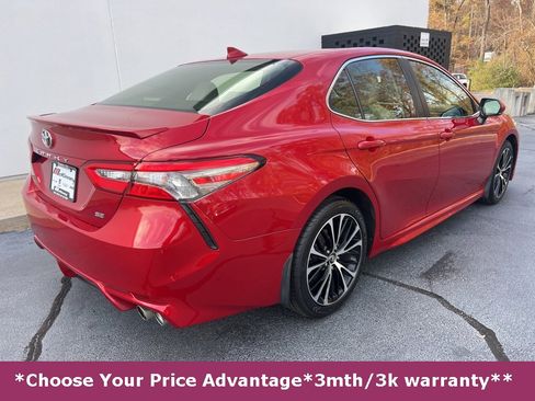 Used 2019 Toyota Camry SE image 3