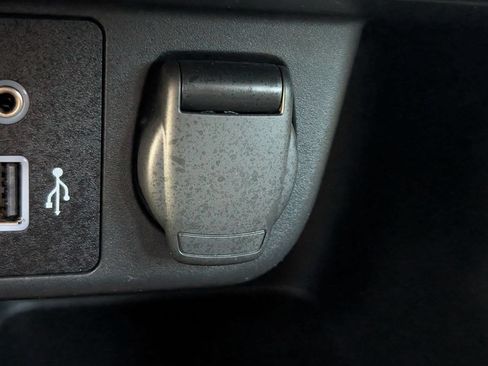 Certified 2025 Nissan Versa S w/ Trunk Package FWD image 18