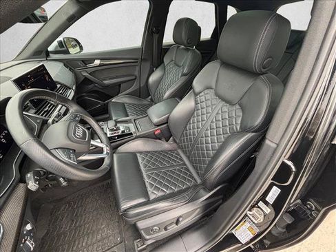 Used 2021 Audi SQ5 Prestige w/ Prestige Package image 17
