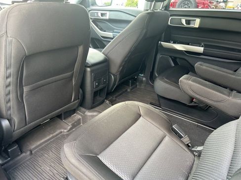 Used 2022 Ford Explorer XLT w/ Class IV Trailer Tow Package image 16