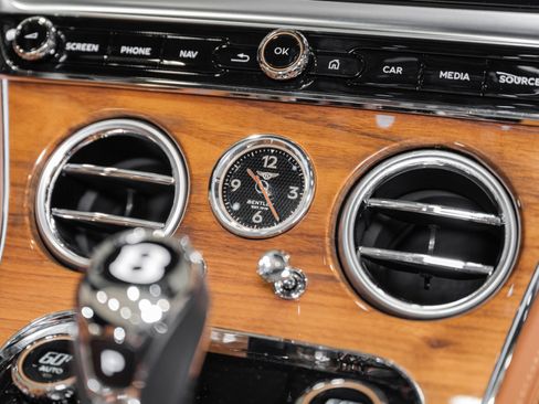 New 2024 Bentley Continental GT V8 AWD/4WD image 35
