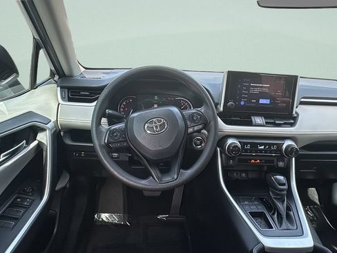 Used 2024 Toyota RAV4 XLE w/ Convenience Package FWD image 15