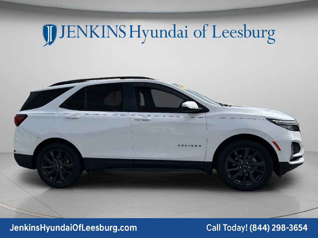 Used 2023 Chevrolet Equinox RS w/ RS Leather Package FWD image 3