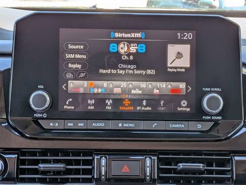 Used 2025 Nissan Pathfinder SV FWD image 18