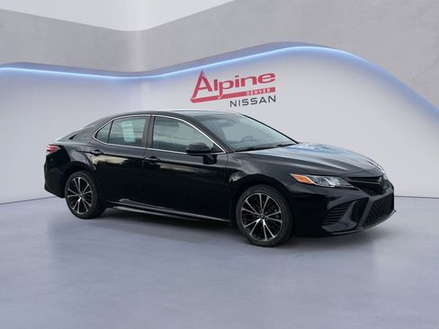 Used 2020 Toyota Camry SE image 7