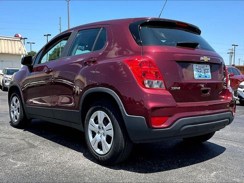 Used 2017 Chevrolet Trax LS FWD image 4