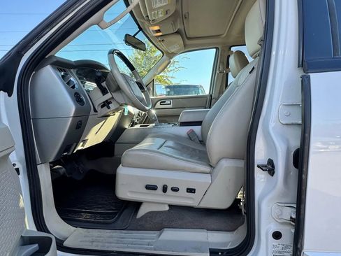 Used 2014 Ford Expedition Limited w/ Equipment Group 301A image 9