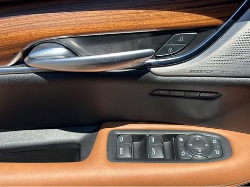 Used 2023 Cadillac XT5 Premium Luxury w/ Technology Package FWD image 34