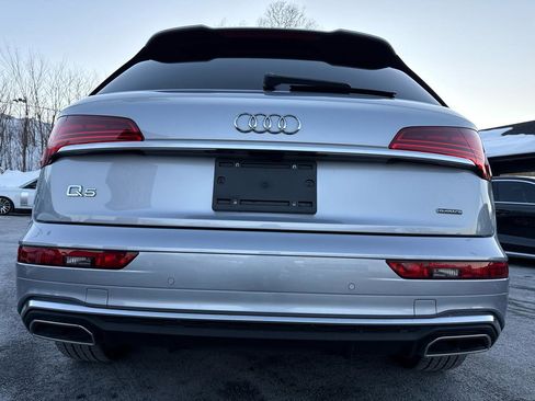 Used 2022 Audi Q5 2.0T Premium w/ Convenience Package image 12