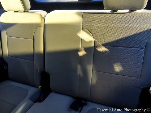 Used 2023 Chevrolet Traverse LS w/ Safety Package image 17