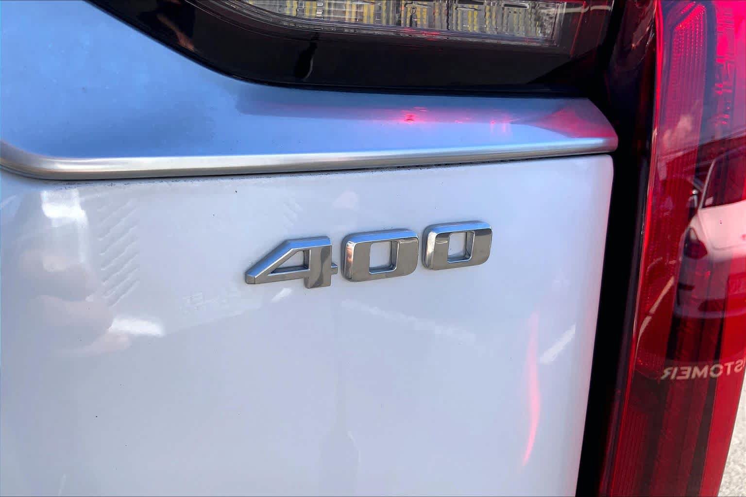 Used 2023 Cadillac XT6 Premium Luxury w/ Technology Package FWD image 7