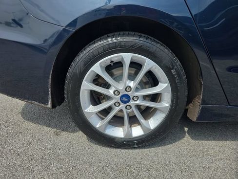 Used 2020 Ford Fusion SE FWD image 34