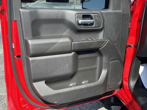 Used 2021 GMC Sierra 1500 4x4 Crew Cab w/ Sierra Value Package image 11