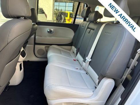 Used 2026 Hyundai Ioniq 9 SEL AWD/4WD image 16