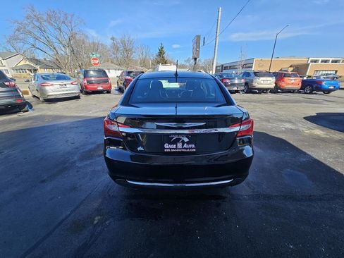 Used 2014 Chrysler 200 Limited image 9