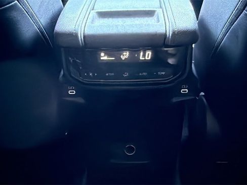 Used 2024 Toyota Grand Highlander XLE image 17