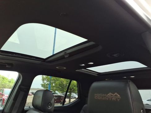 Certified 2023 Chevrolet Traverse High Country w/ LPO, Floor Liner Package FWD image 15