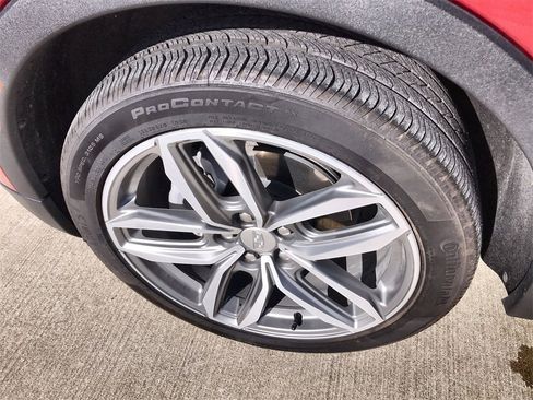 Used 2023 Cadillac XT4 Sport image 10