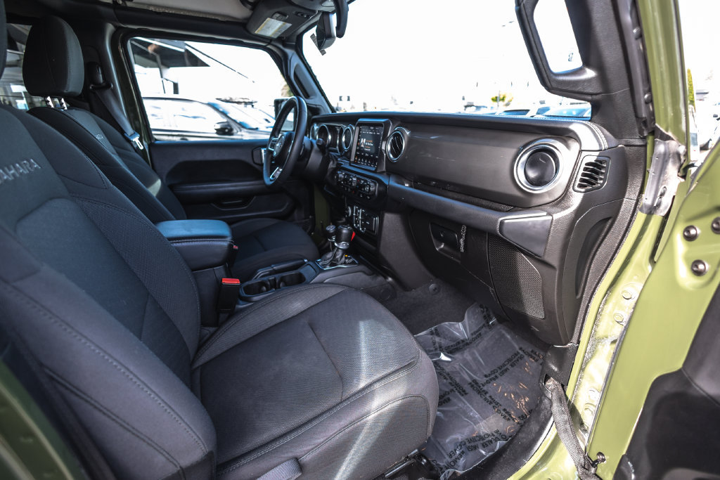 Used 2023 Jeep Wrangler Unlimited Sahara AWD/4WD image 26
