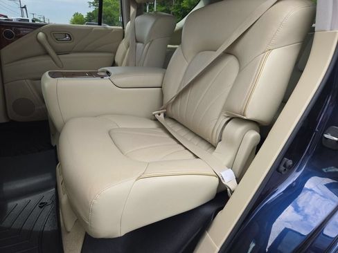 Used 2015 INFINITI QX80 4WD w/ Deluxe Technology Package image 29